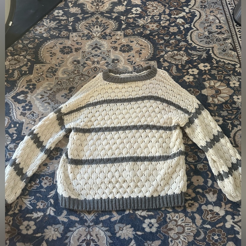 Daytrip Gray and Cream Knit Sweater
